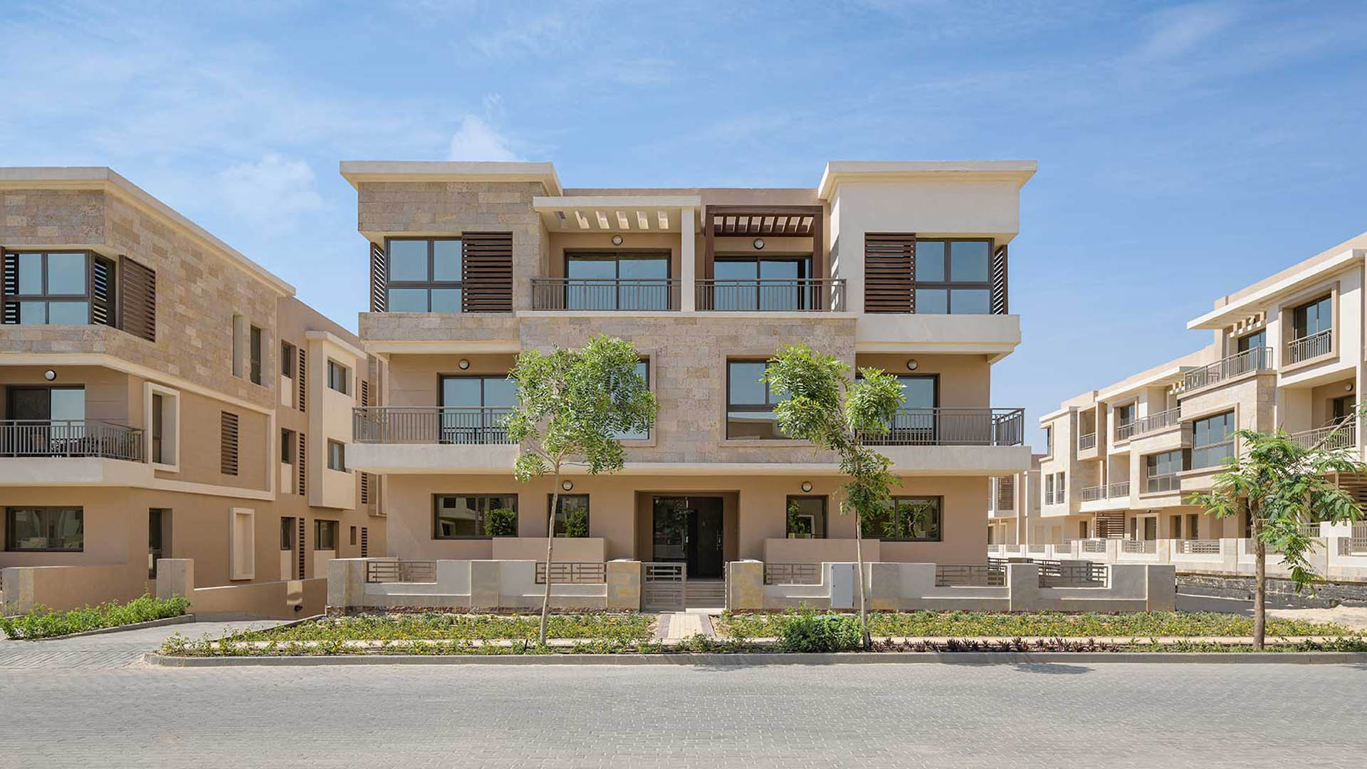 مميزات تاج